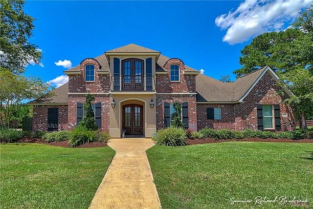 1st image of 1014 N Worthington Dr