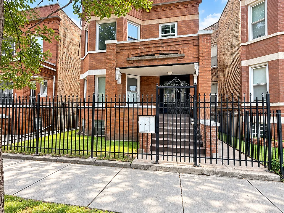 6222 S Rhodes Ave #2