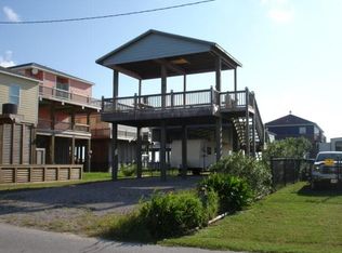 847 Sea Spray Dr, Crystal Beach, TX 77650