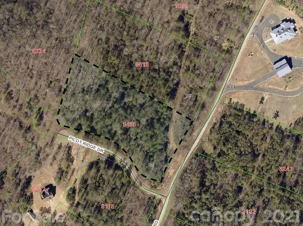 58 Pilot Ridge Rd #29, Nebo, NC 28761