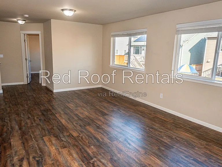 1441 Farina Loop SE — Photo 27