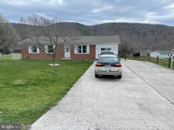 3392 Petersburg Pike, Franklin, WV 26807