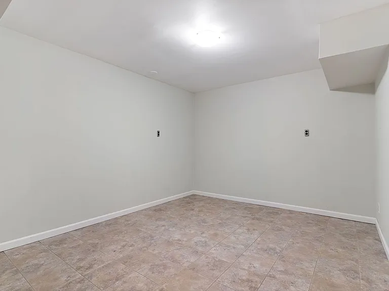 2206 N Taft St — Photo 34