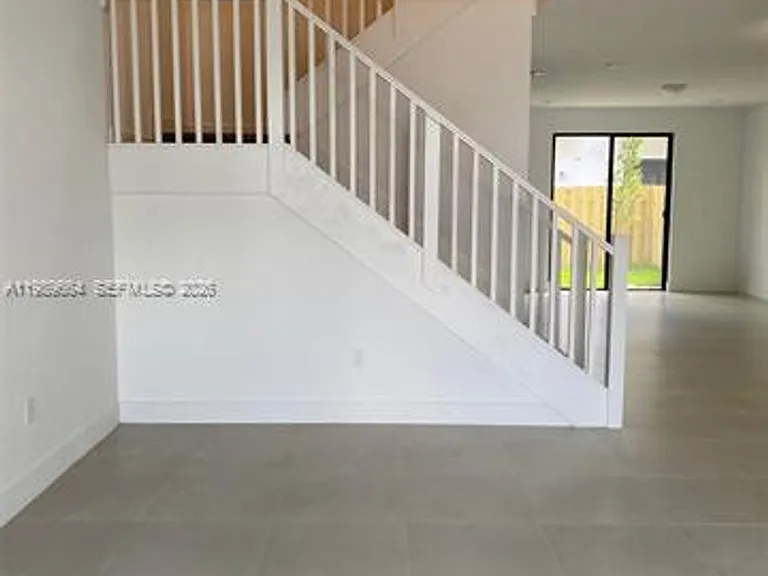 13633 SW 157th Pl — Photo 7