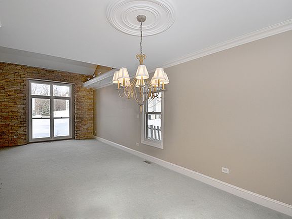 3rd image of 1135 Thornwood Ct