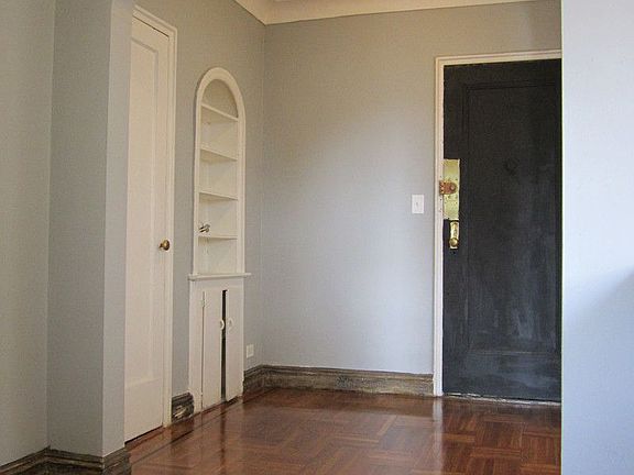 5th image of 55 E 196th St APT 6B