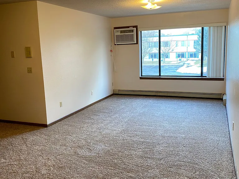 1703 University Dr SE #204 — Photo 9