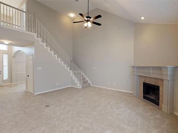 4th image of 2992 Marchwood Dr