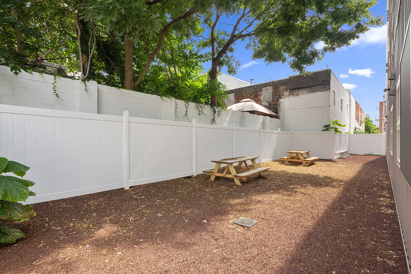 1155 S 15th St — Photo 3