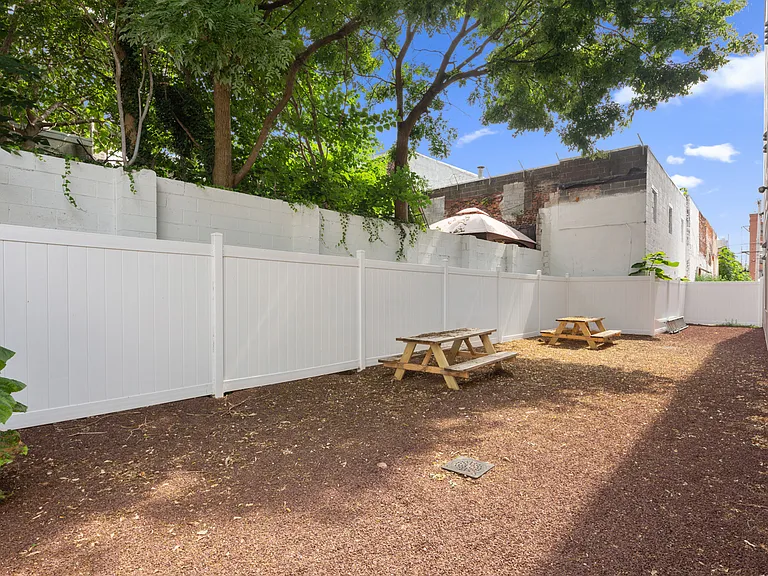 1155 S 15th St — Photo 3