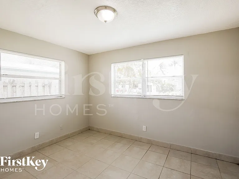 3333 NW 32nd Ct — Photo 16