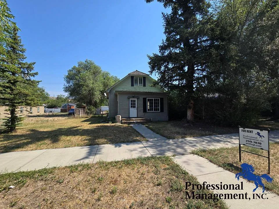 711 N 24th St in Billings, MT 59101 — Photo 1