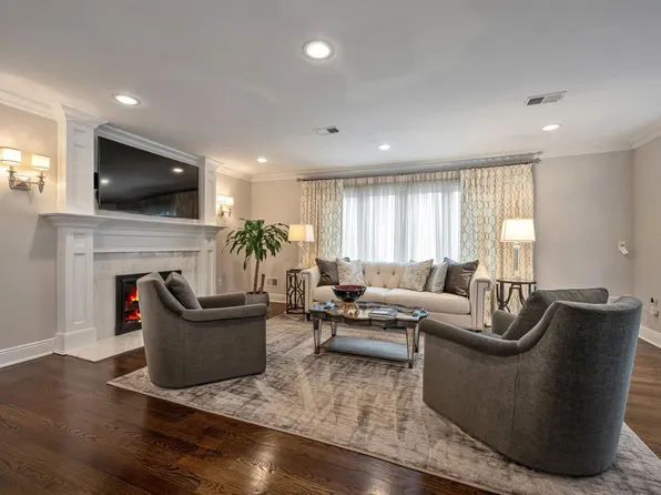 534 Brandon Place image 7 of 44