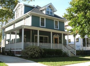 236 S Madison Ave, La Grange, IL 60525