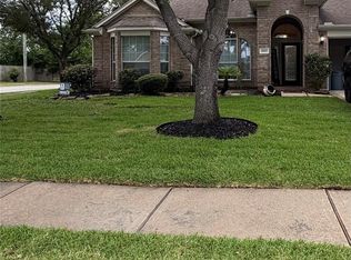 2922 Sandleigh Dr, Spring, TX 77388