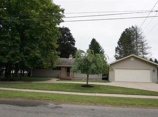 83 Bridge St, Union City, PA 16438