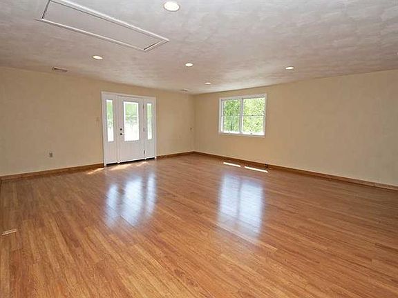 3rd image of 145 Ward Ln
