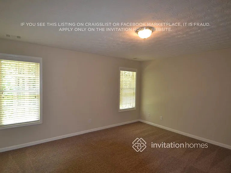 2546 Rainshower Dr — Photo 7