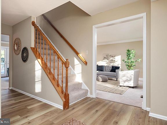 5th image of 303 Pytchley Run