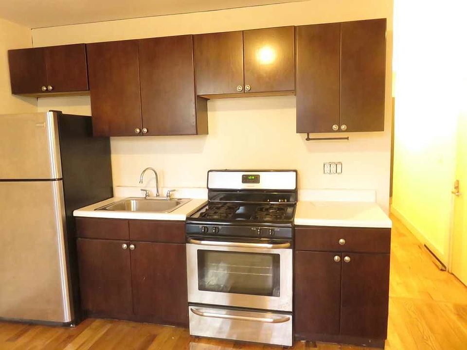 1st image of 350 Franklin Ave