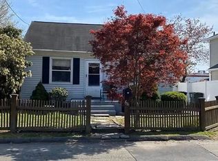 64 Locust St, Milford, CT 06461