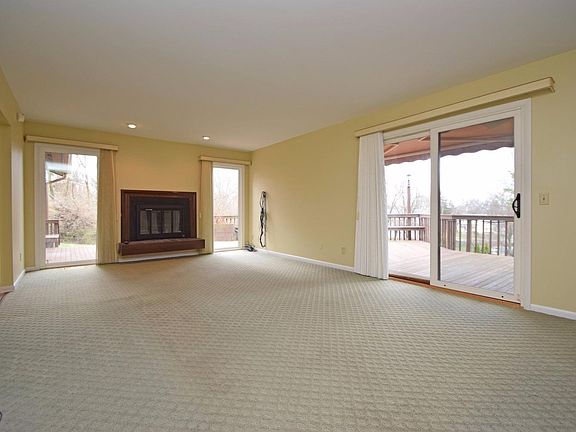 2nd image of 7615 Hillridge Ct