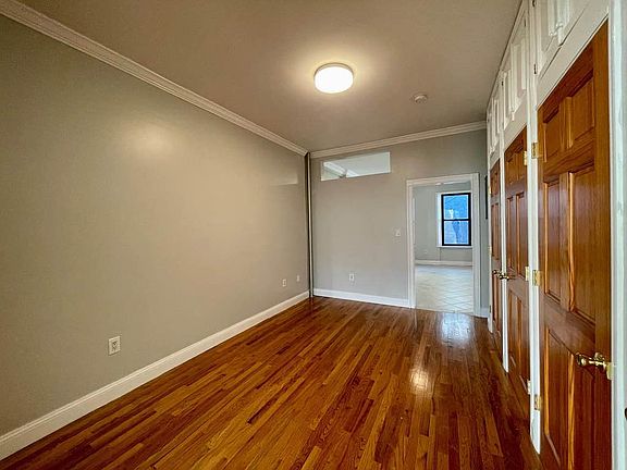 3rd image of 2260 1st Ave APT 2