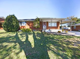 513 N Loretto Rd, Lebanon, KY 40033