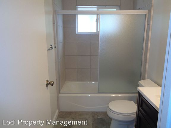 4th image of 501 Calaveras St