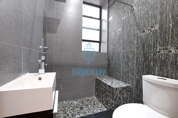 Rented by null | media 53