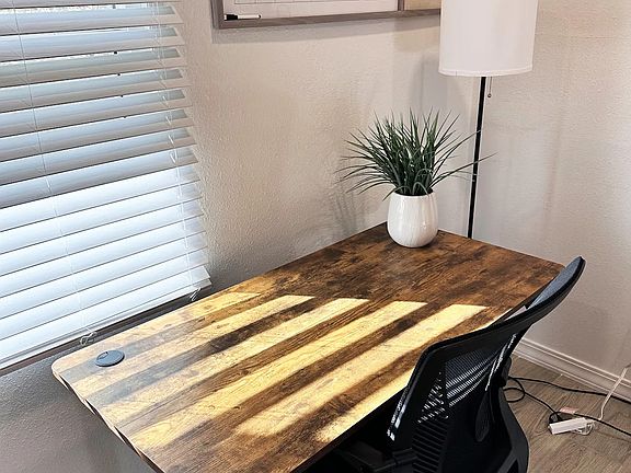 Work Desk