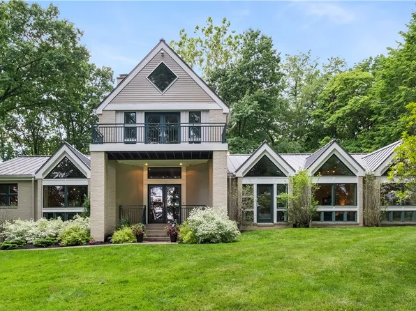 139 Witherow Rd, Sewickley, PA 15143