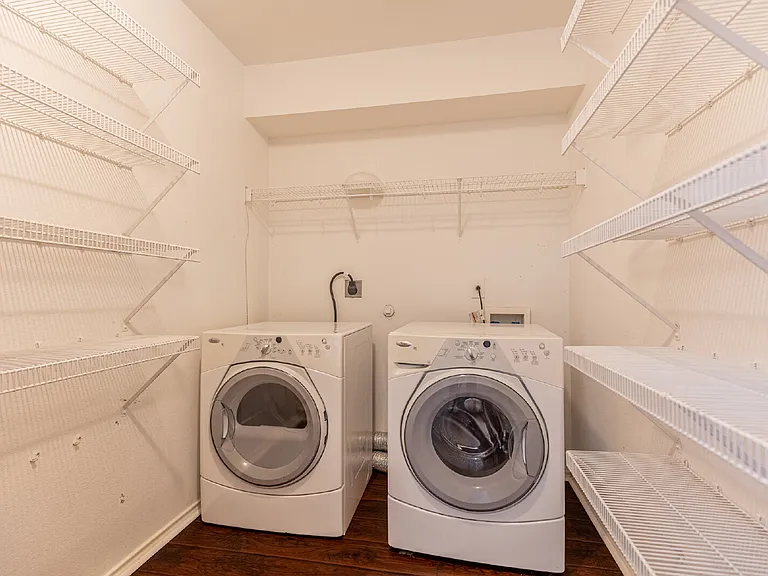 3604 Meade St — Photo 33