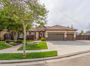 1472 N Hanson Ave, Clovis, CA