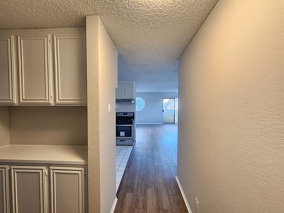 3rd image of 1558 W 206th St