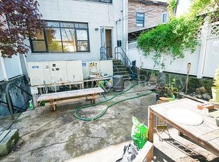 25-84 31st St #2, Astoria, NY 11102