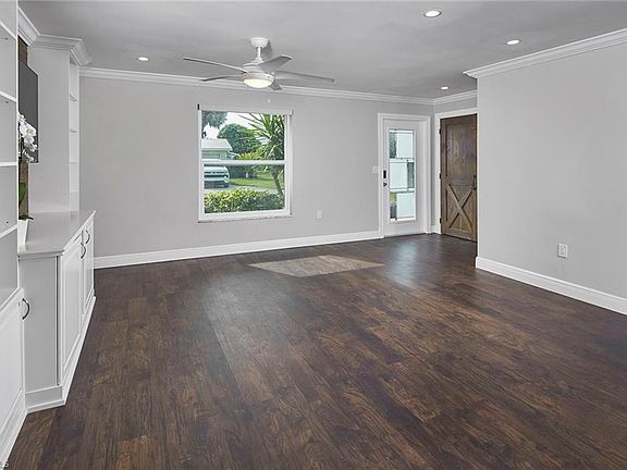 3rd image of 18 Lanai CIR