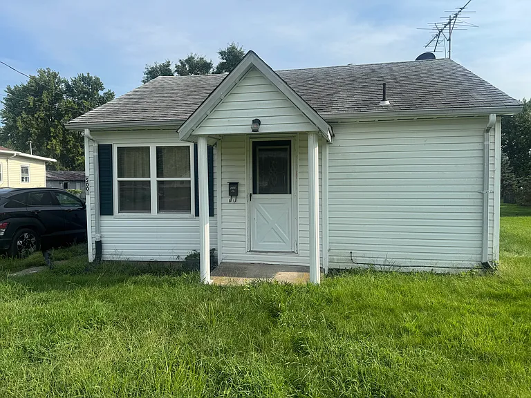 500 E Water St — Photo 1