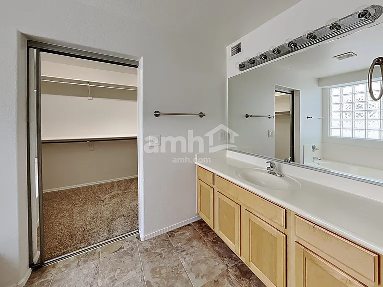 12810 W Roanoke Ave — Photo 11