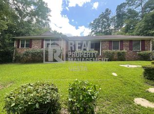 1670 Long Ridge Dr, Macon, GA 31211