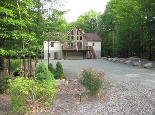 4286 Chestnut Hill Dr, Lake Ariel, PA 18436