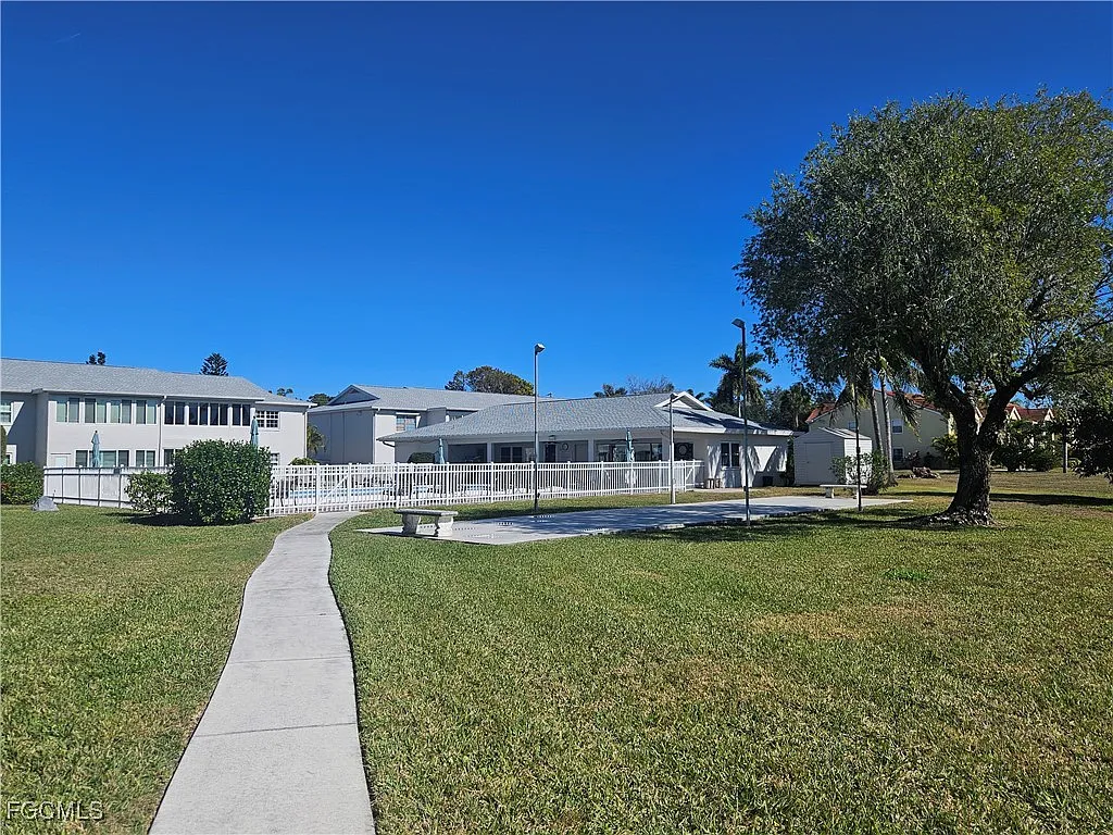 2 bed, 2.0 bath, 1205 sqft, $1,400 — Photo 1