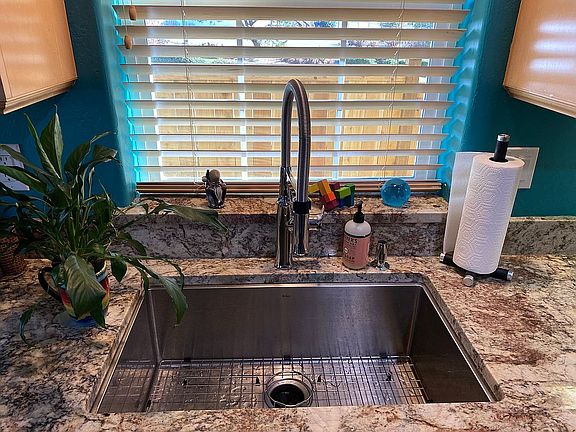 4th image of 96343 Dawson Rd