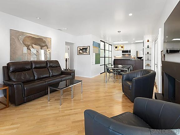 5th image of 3625 Herbert St