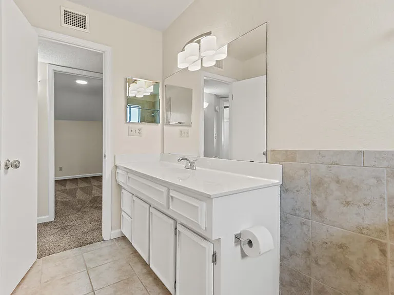 1861 Sonoma Pl — Photo 26