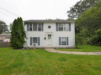 61 Brightside Ave, Warwick, RI, 02889