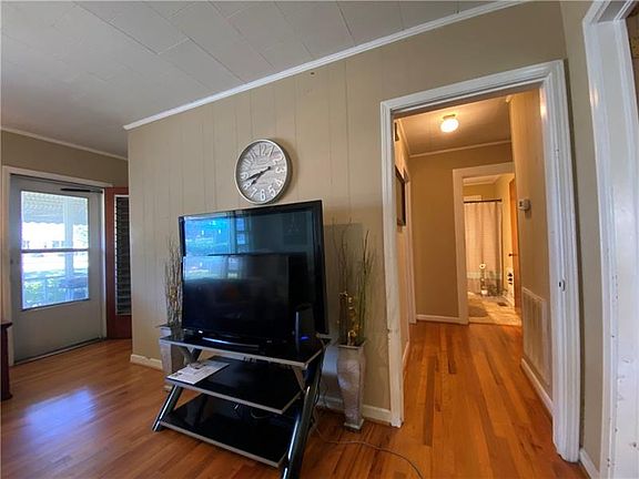 5th image of 1211 S Gilmer Ave