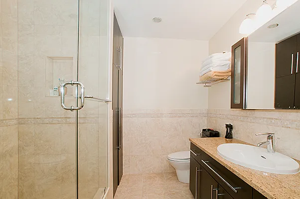 Sold by R New York | media 15