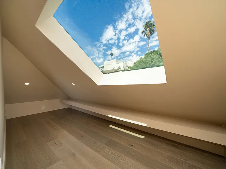 7142 Marshfield Way — Photo 22