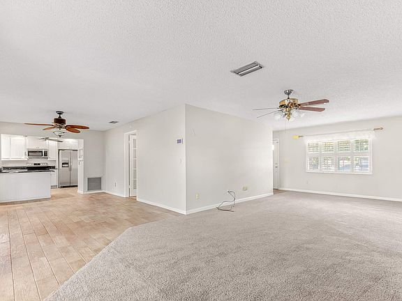 5th image of 410 Travino Ave